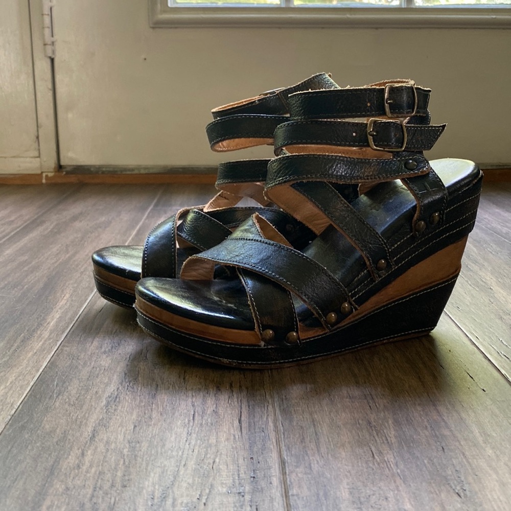 Bed Stu Wedges